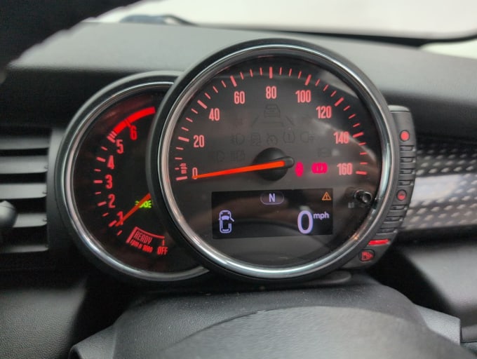 2025 Mini Hatch