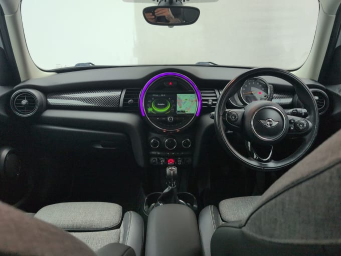 2025 Mini Hatch