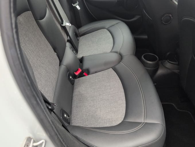 2025 Mini Hatch