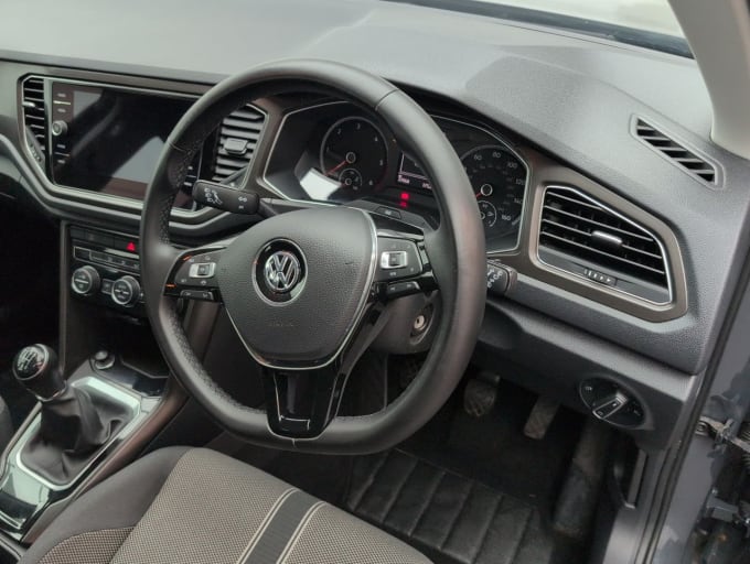 2025 Volkswagen T-roc