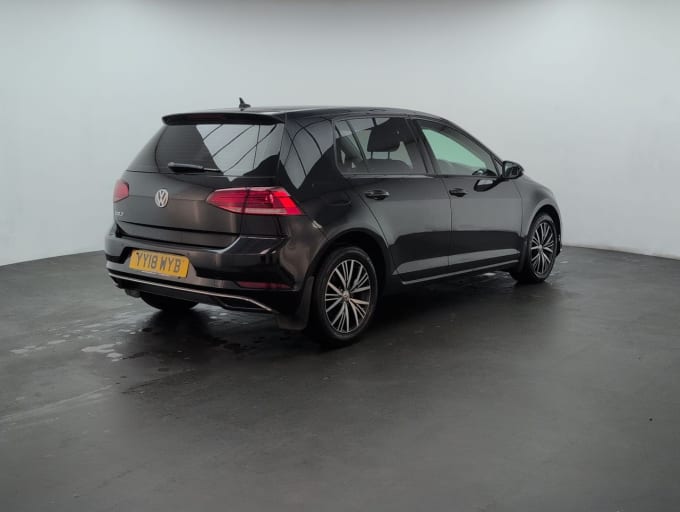 2025 Volkswagen Golf