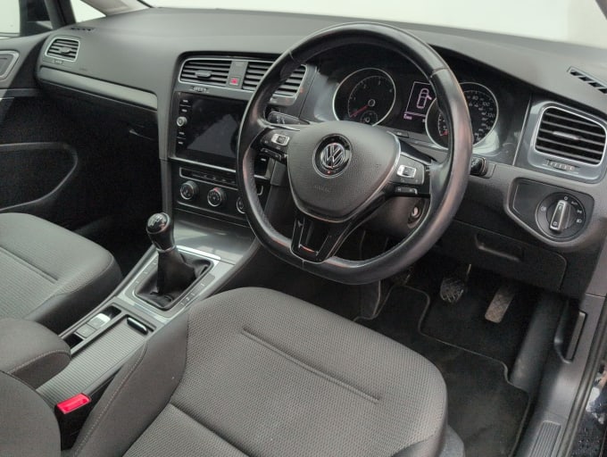 2025 Volkswagen Golf