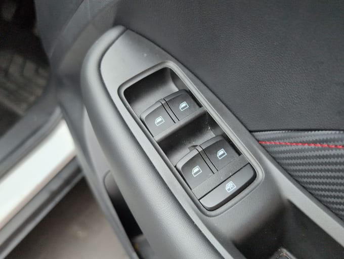 2025 Mg Mg Zs