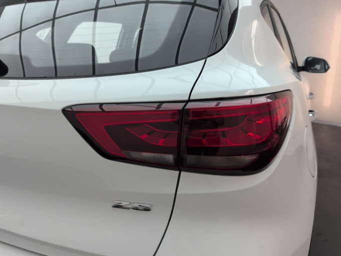 2025 Mg Mg Zs