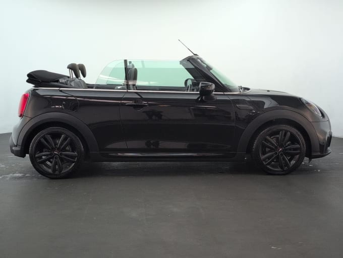 2025 Mini Convertible