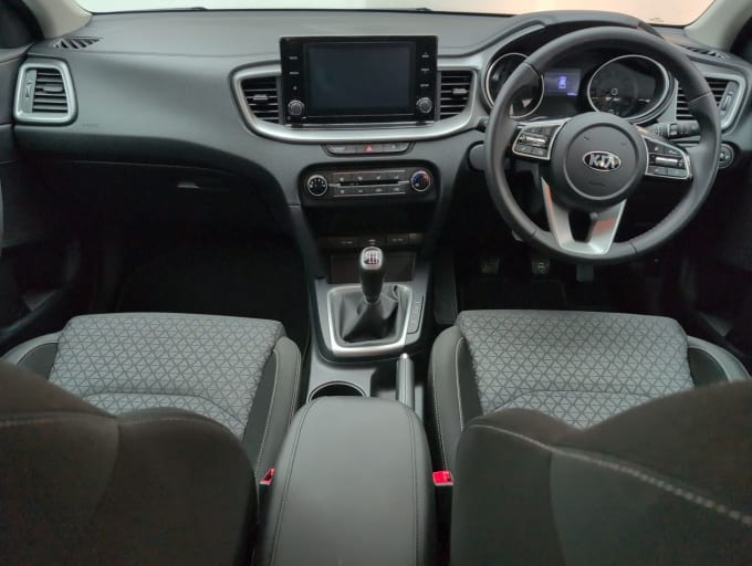 2025 Kia Ceed