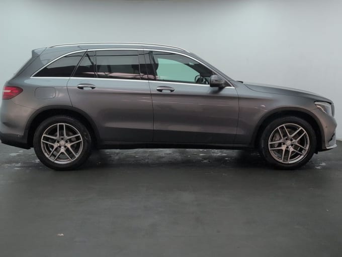 2025 Mercedes-benz Glc
