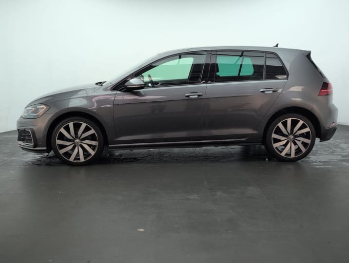 2025 Volkswagen Golf