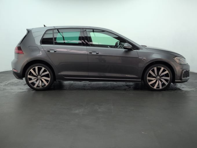 2025 Volkswagen Golf