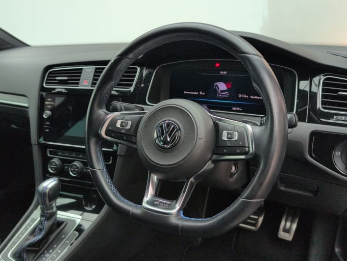 2025 Volkswagen Golf