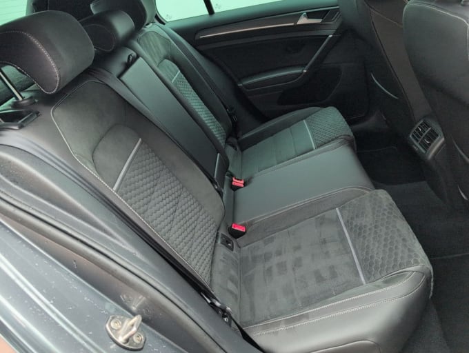 2025 Volkswagen Golf