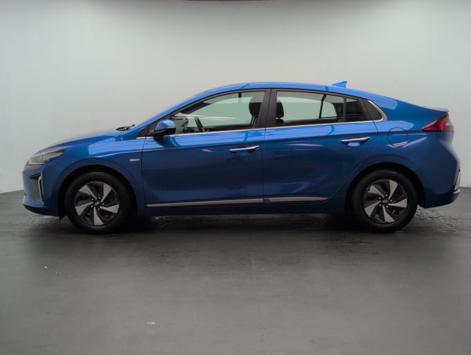 2025 Hyundai Ioniq