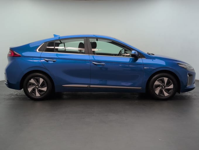 2025 Hyundai Ioniq