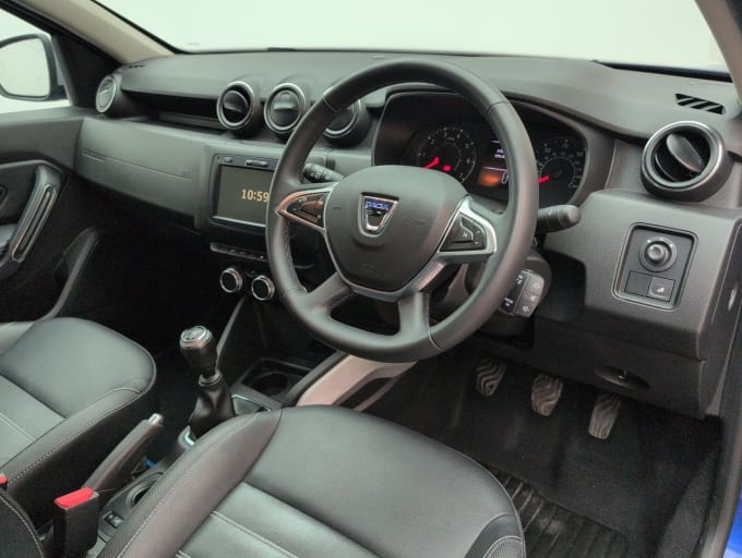 2025 Dacia Duster