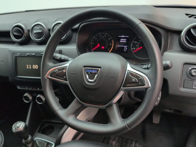 2025 Dacia Duster