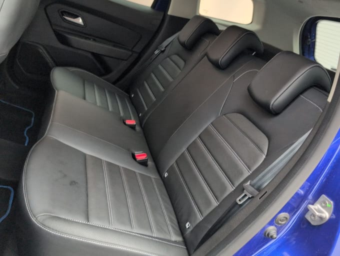 2025 Dacia Duster