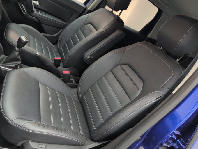 2025 Dacia Duster