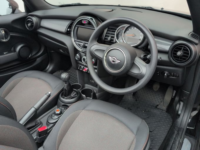 2025 Mini Convertible