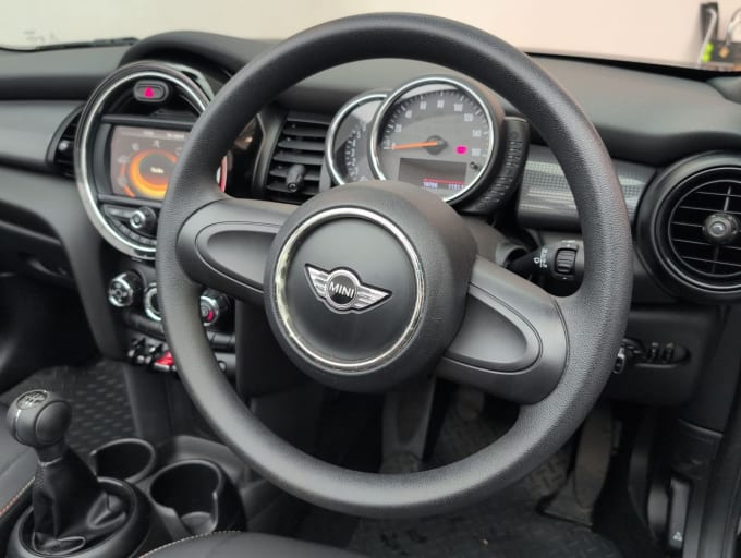 2025 Mini Convertible