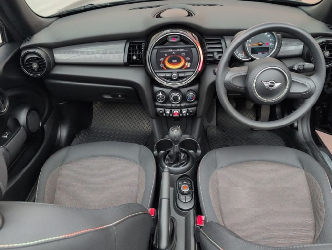 2025 Mini Convertible