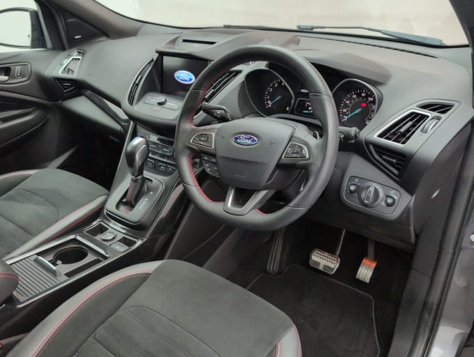 2025 Ford Kuga