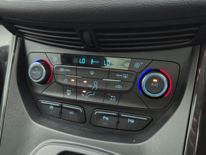 2025 Ford Kuga