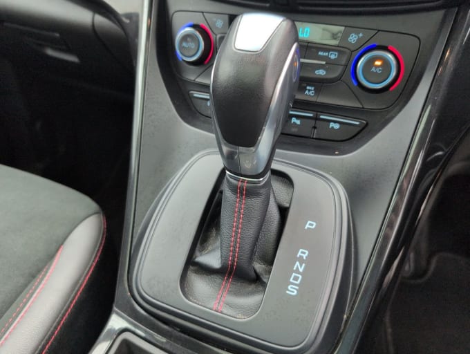 2025 Ford Kuga