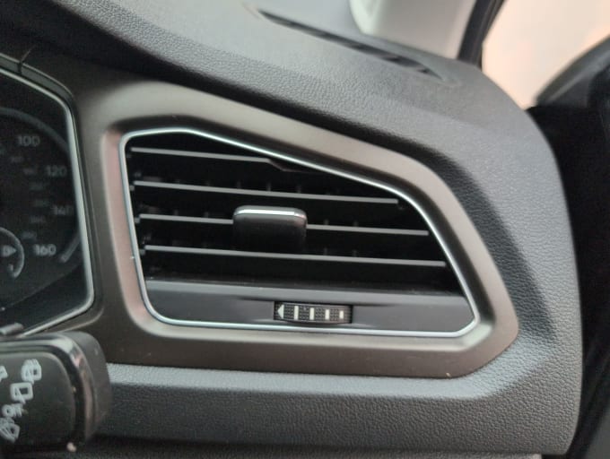 2025 Volkswagen T-roc