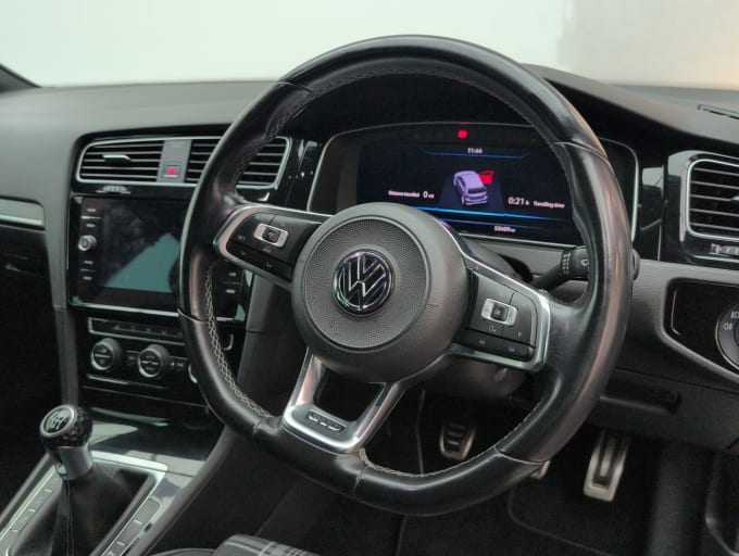 2025 Volkswagen Golf