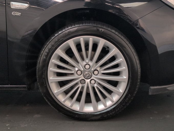 2025 Vauxhall Astra
