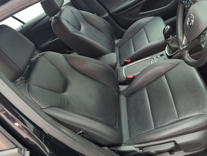 2025 Vauxhall Astra