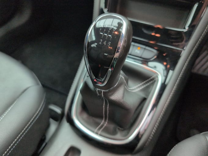 2025 Vauxhall Astra