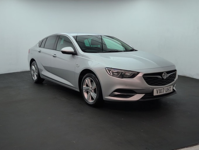 2025 Vauxhall Insignia