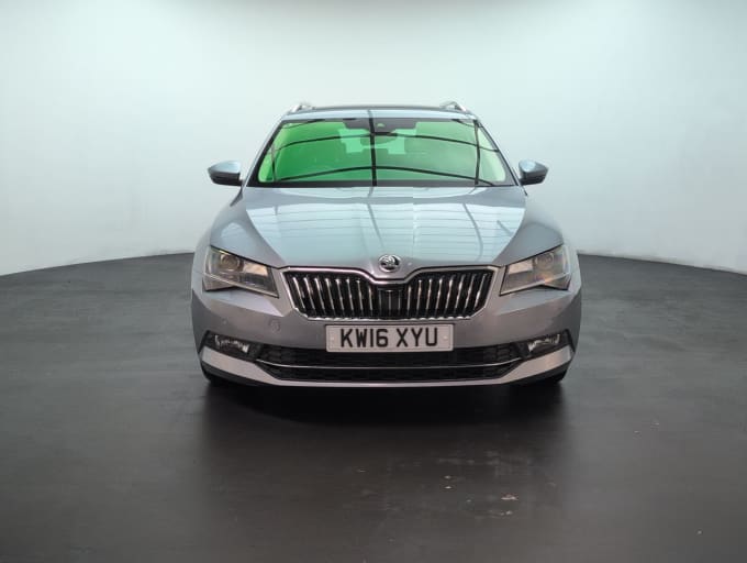 2025 Skoda Superb