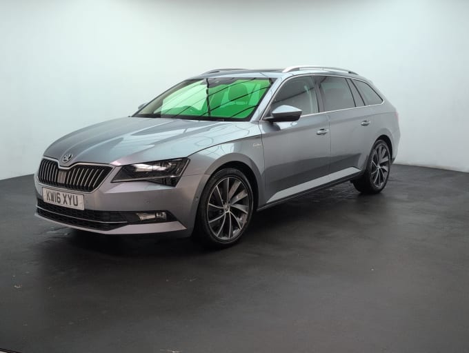 2025 Skoda Superb