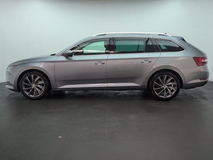 2025 Skoda Superb