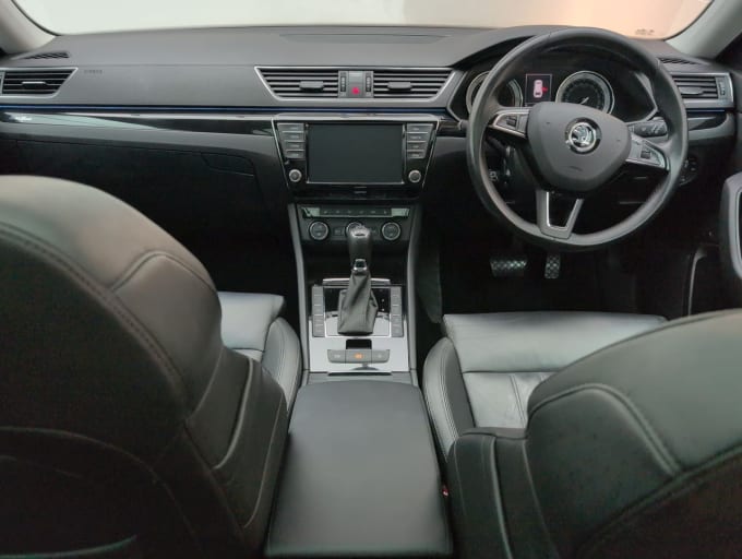 2025 Skoda Superb