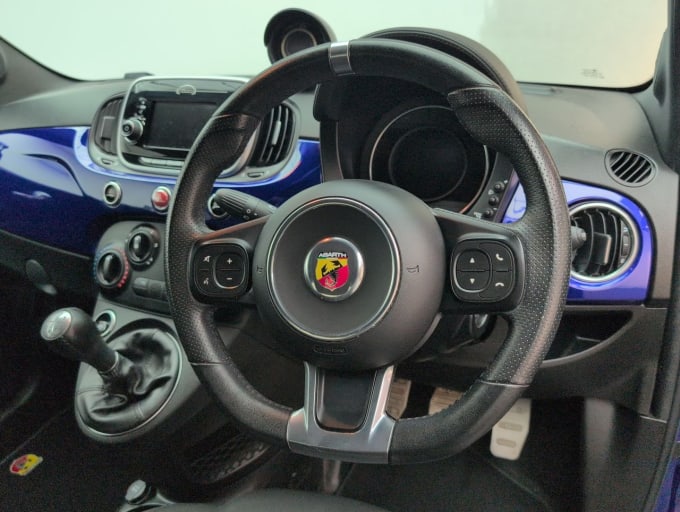 2025 Abarth 595