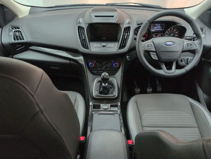 2025 Ford Kuga