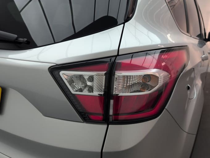 2025 Ford Kuga