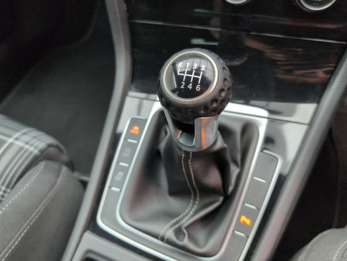 2025 Volkswagen Golf