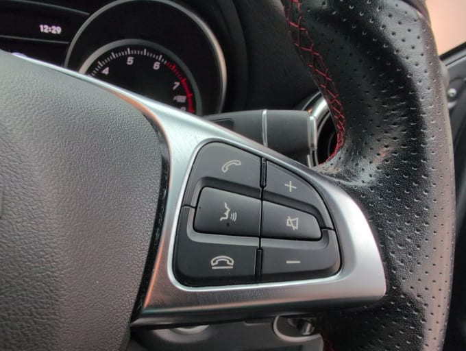 2025 Mercedes-benz Gla-class