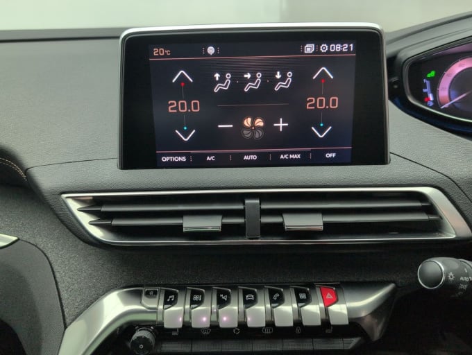 2025 Peugeot 3008