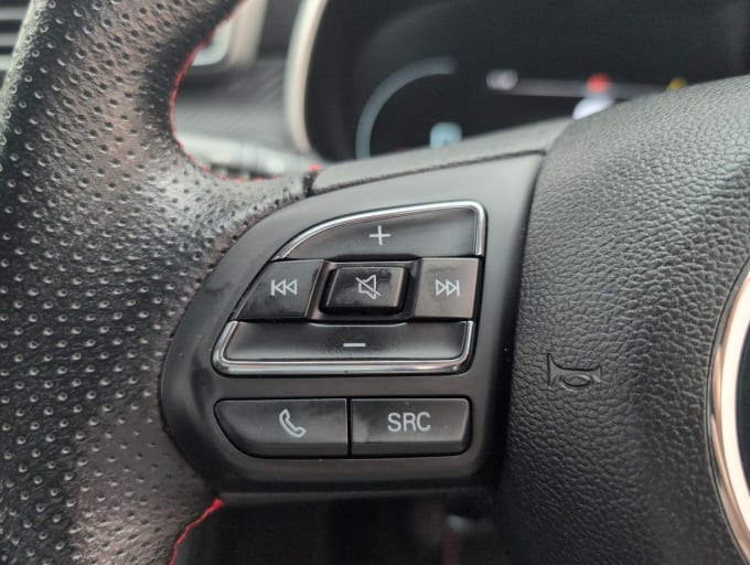 2025 Mg Mg Zs