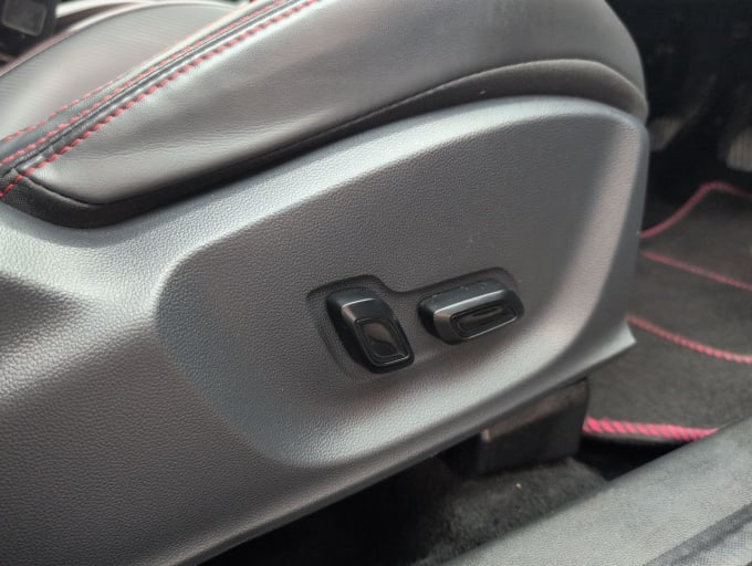 2025 Mg Mg Zs