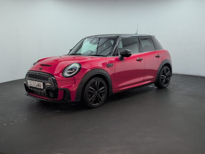 2025 Mini Hatch