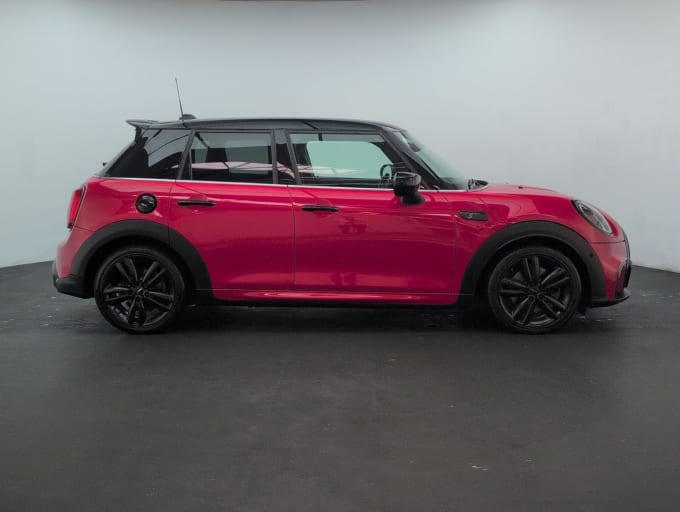 2025 Mini Hatch