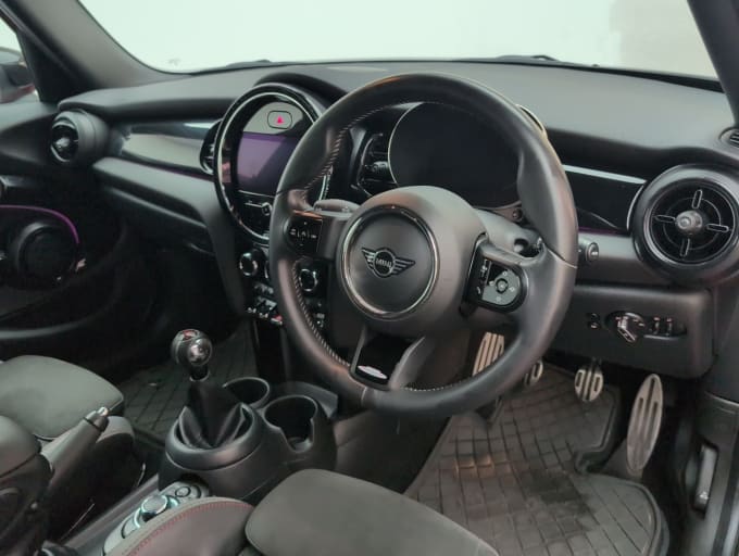 2025 Mini Hatch