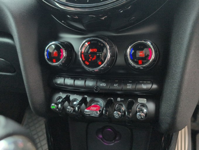 2025 Mini Hatch