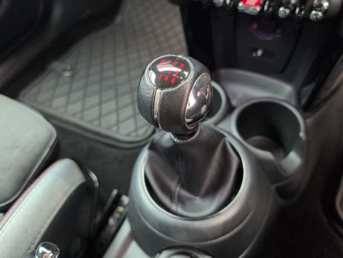 2025 Mini Hatch